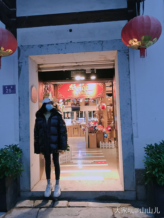 近期穿搭，一贯的休闲风～_穿搭