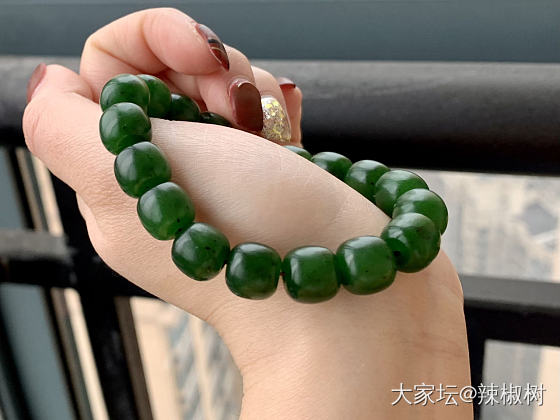 惊艳！两串高货碧籽手串！_珠串和田玉