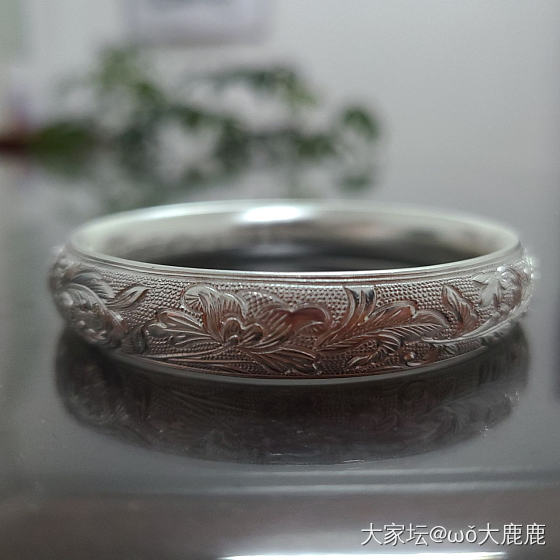 翡翠款窄版缠枝花镯_手镯银