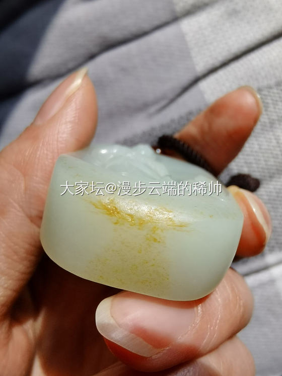 一块和田玉籽料观音牌_和田玉