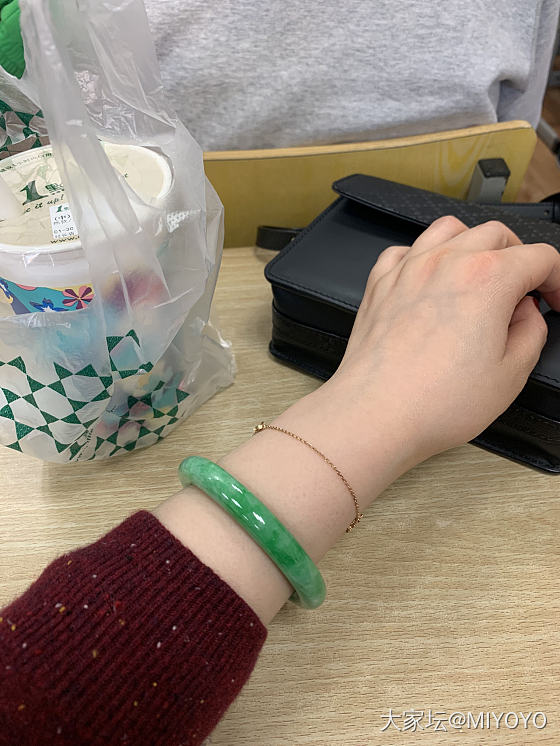 继续陪读～出不掉的闲置再戴起来😆_手镯翡翠