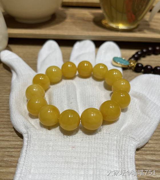 今天又是喝茶盘串的青春美少女了_珠串文玩