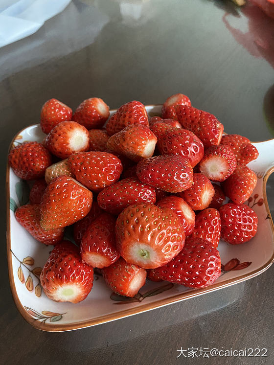 摘草莓呀🍓🍓🍓_果园