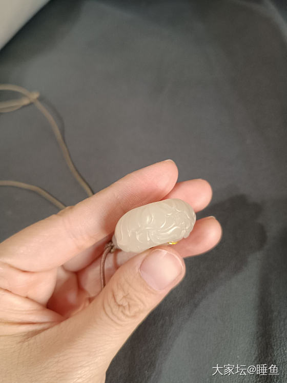 请姐妹们帮忙看看留不……_和田玉