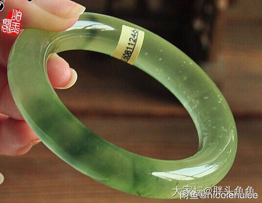 孤陋寡闻，刚知道有天青冻这个“好东西”，能收吗_手镯玉髓玛瑙