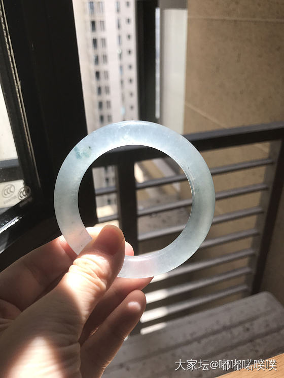 海阔凭鱼跃_手镯翡翠