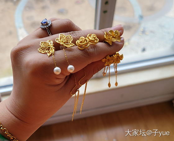 我的五副耳钉_耳钉金