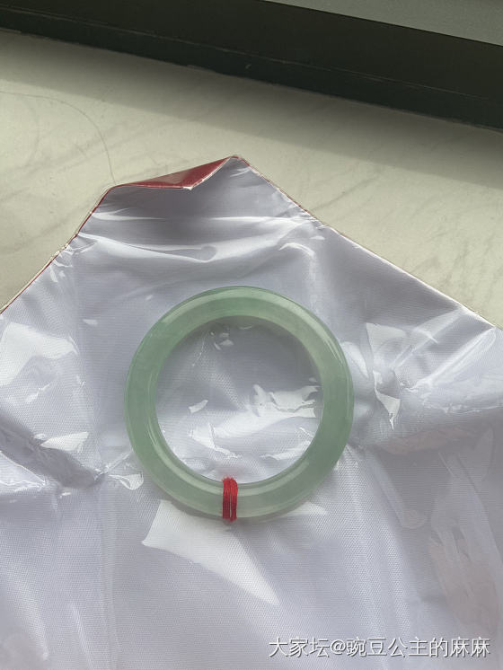 急！帮我看看哪个值得留？_手镯翡翠