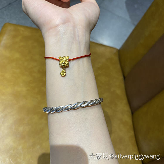 晚餐随拍镯镯_手镯银