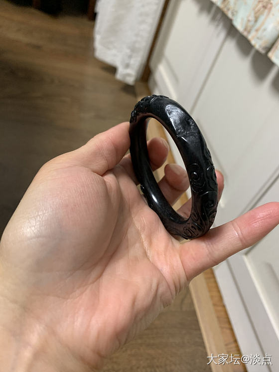 哈哈哈黑和白喜欢哪个呢？_手镯和田玉墨玉