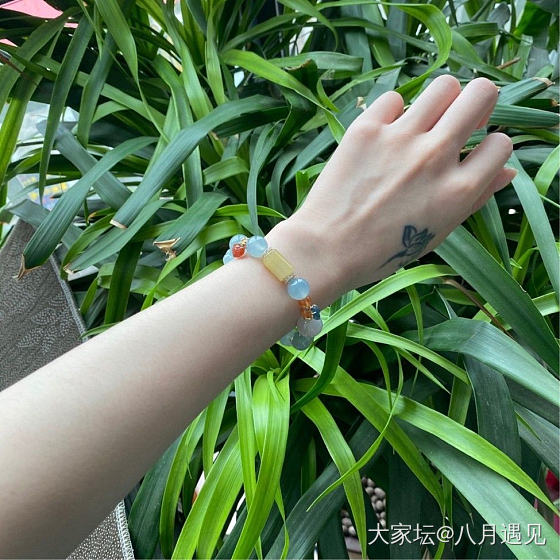 苹果VS华为拍多宝_多宝珠串