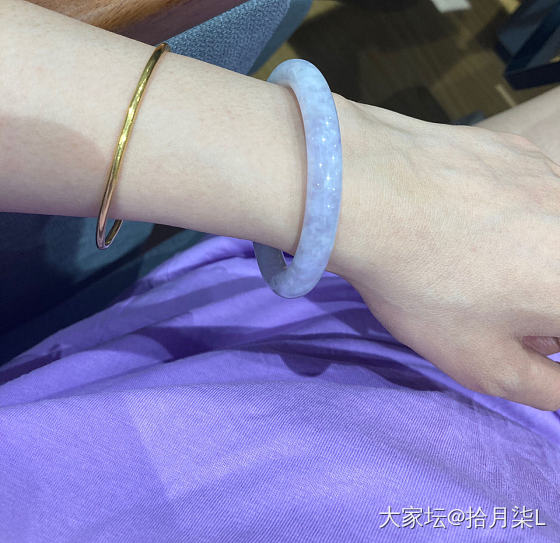 想打个细条金镯请帮忙选_打金手镯金
