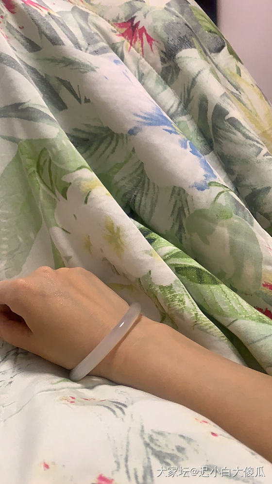 节日...快乐🌹_手链手镯玉髓玛瑙金