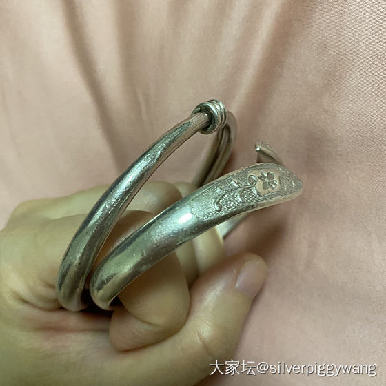 来秀秀自己养旧的银饰吧_手镯银