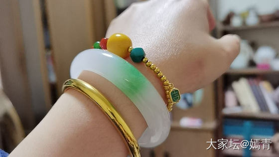 今日份左手～姐妹们，来来来，晒出你的今日快乐，种草啦_手饰