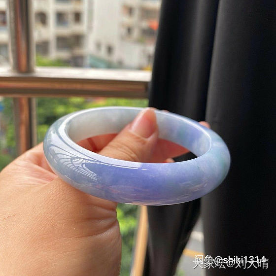 姐妹们，求助～急_手镯翡翠