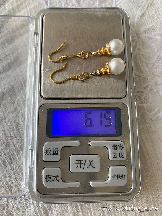 发个闲鱼避雷贴
我转卖的999足金錾刻珍珠耳环，配件在朝华凝露家550元一克买的..._交易趣闻