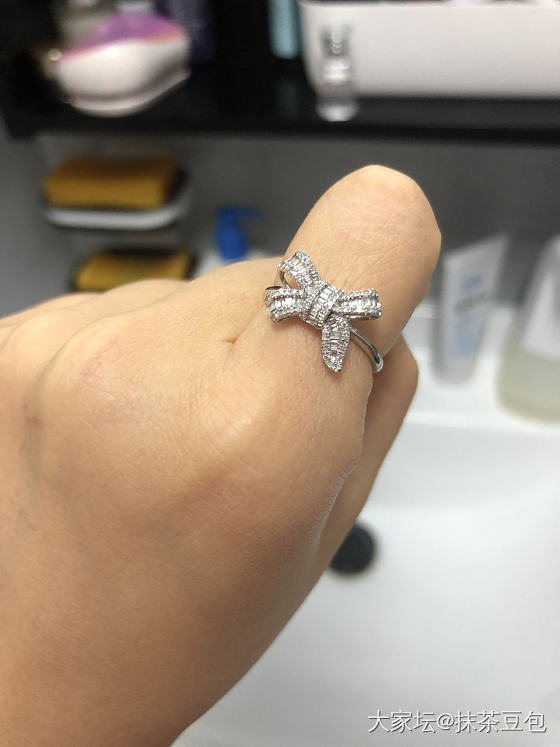 心头好的可爱蝴蝶结🎀_戒指钻石