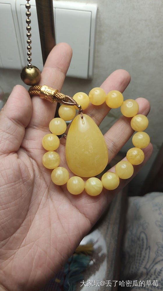 配套愉快，蜜蜡出坑_蜜蜡琥珀蜜蜡