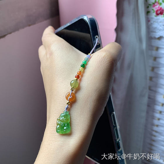 翡翠手机挂件_翡翠