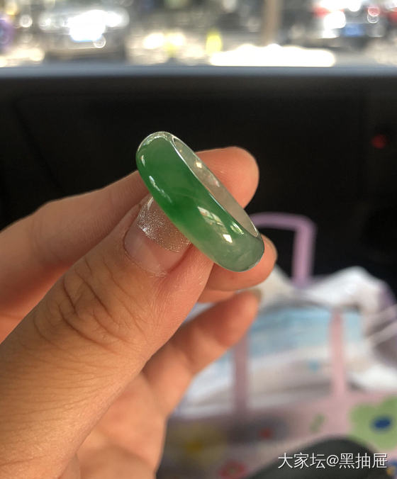 两只美丽的翡翠指环_戒指翡翠