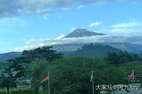 Tanzanita Hunting in Tanzania在坦桑尼亚寻坦桑石_彩色宝石