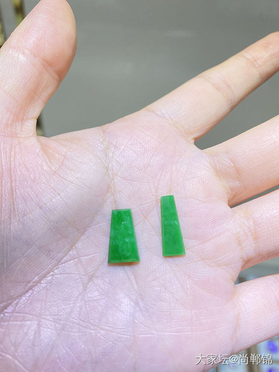 新收的两个小绿货～感觉自己捡到了大漏_翡翠
