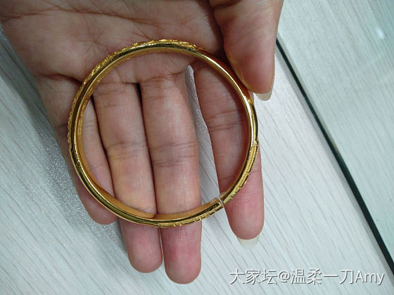 窄喜福石榴花金镯_手镯金