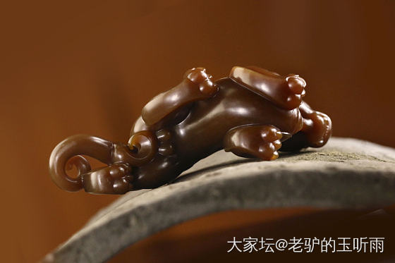 善兽貔貅 
吞灾厄而积财运
招财而善也……_和田玉