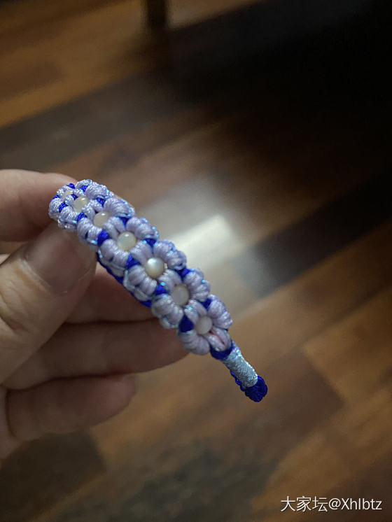 下午手工劳动，编了桃花🌸手链_编绳