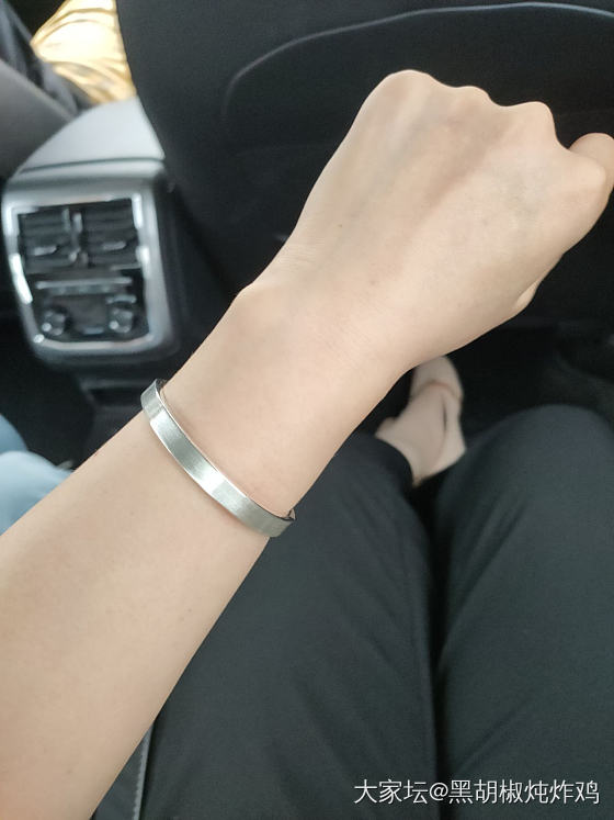想念我的镯子们，感觉总有一天会折腾回来。。。。_手镯银