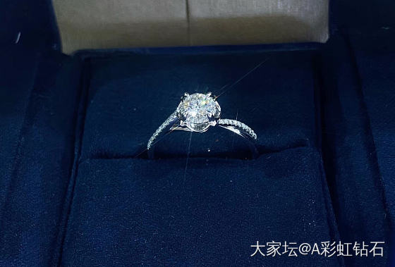 又显大又气质的30分结婚钻戒💍_钻石