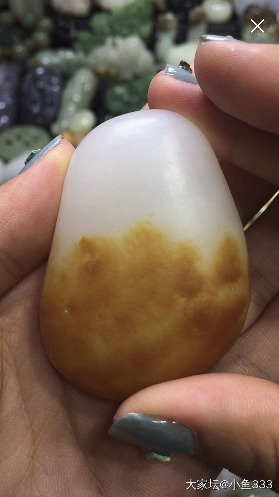 小白一个，这几天选籽料吊坠，请大神们给出宝贵的建议_和田玉