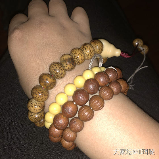 此刻你带了什么？_搭配翡翠金