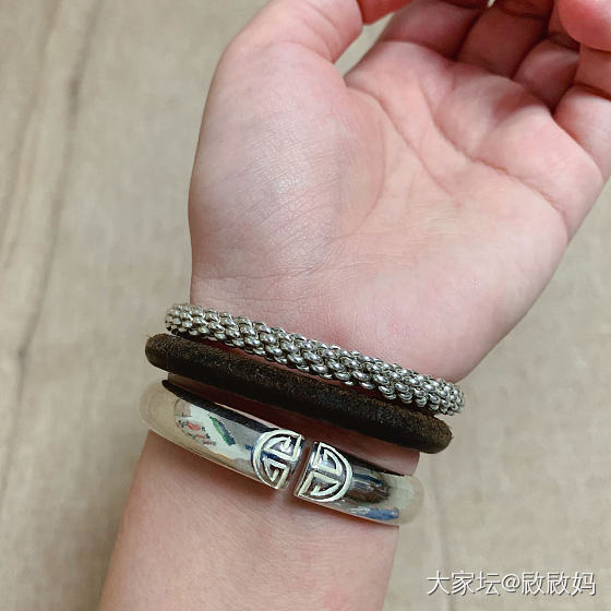 此刻你带了什么？_搭配翡翠金