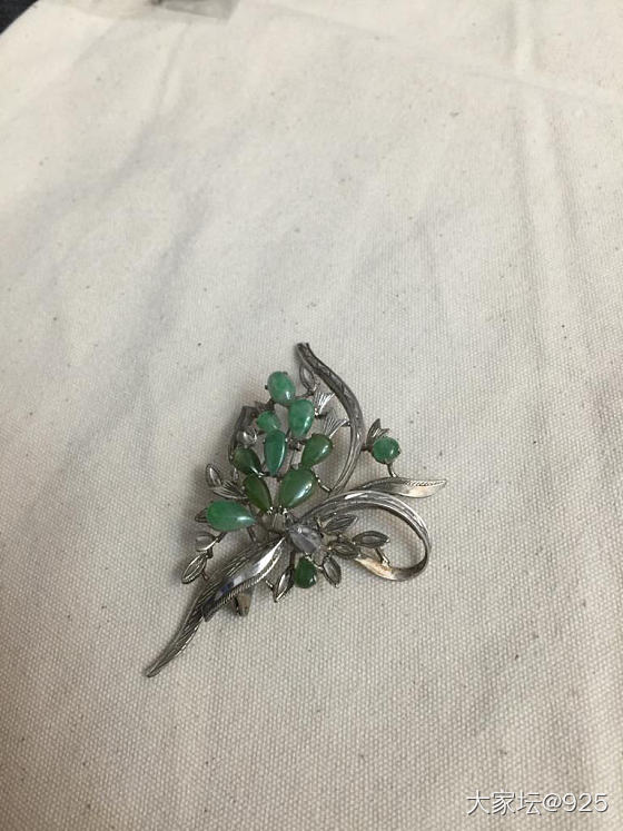 古董翡翠胸針_胸饰翡翠