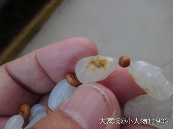 谁能帮我看一下，这和田十八罗汉对不对_和田玉