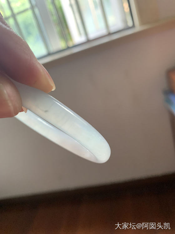 姐妹们请教下，这几条是啥：纹 裂 棉线 还是马牙线，谢谢！_翡翠