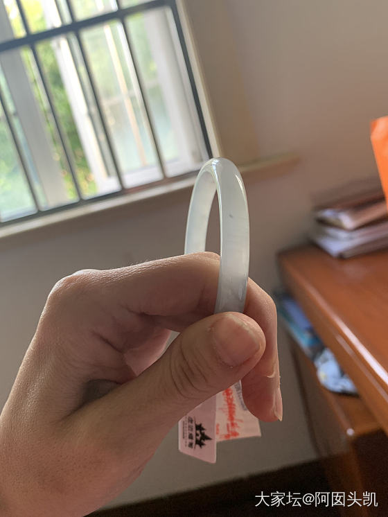 姐妹们请教下，这几条是啥：纹 裂 棉线 还是马牙线，谢谢！_翡翠
