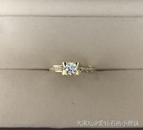 50分的钻，镶什么款式日常又显大？_镶嵌钻石