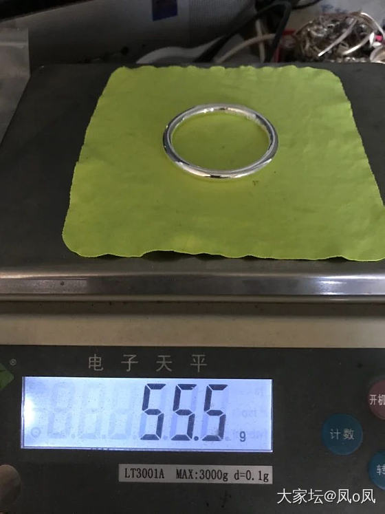 振贤甜甜圈秒做好哈哈，够胖哇！😃_手镯匠人银