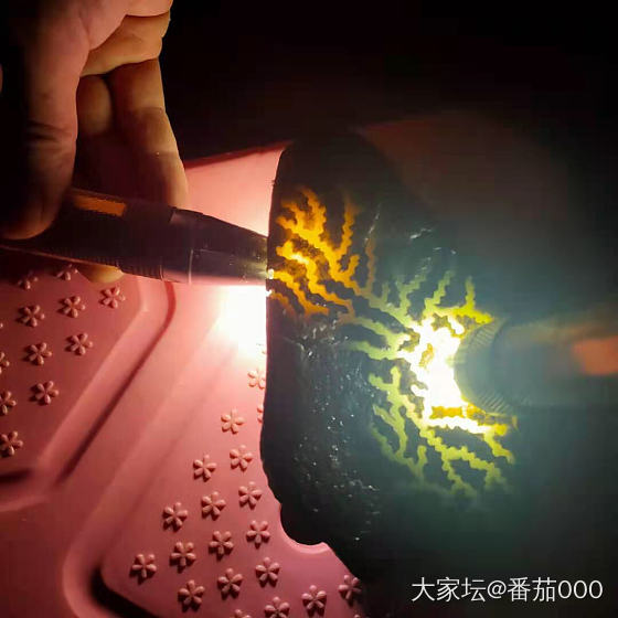 翡翠原石特色料_原石