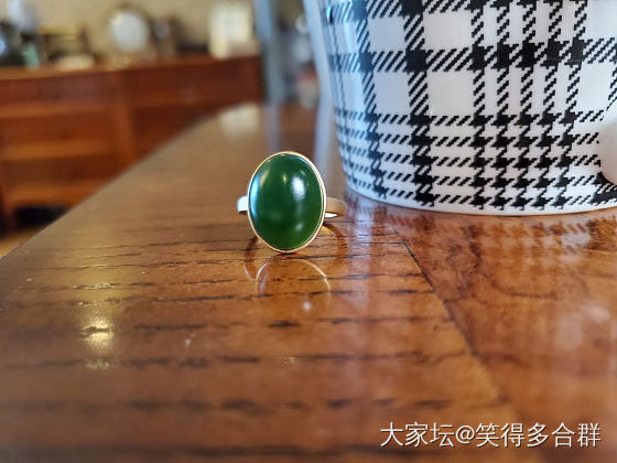 辣绿变形记_和田玉
