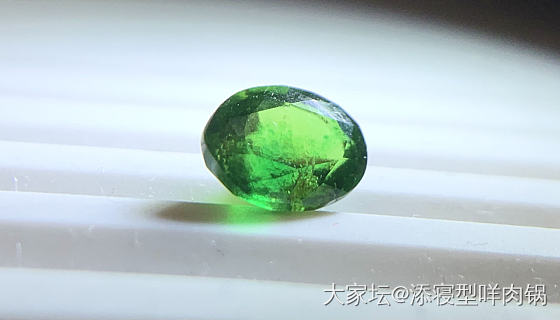 蛙卵榴石_石榴石少见宝石