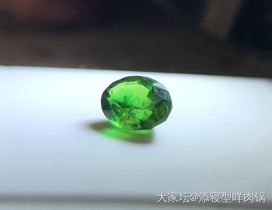 蛙卵榴石_石榴石少见宝石