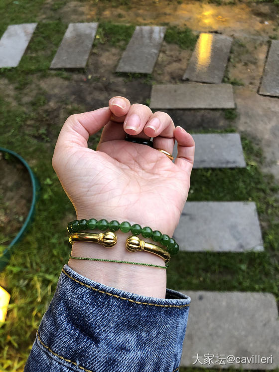 碧玉手镯，不知道算不算一步到位了😂_手镯和田玉