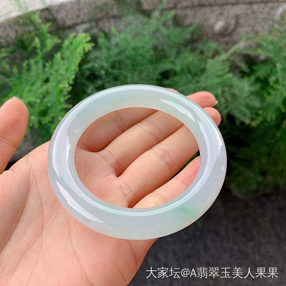 九款极美性价比超高的手镯，太养眼了
给姐妹们的看看_手镯翡翠