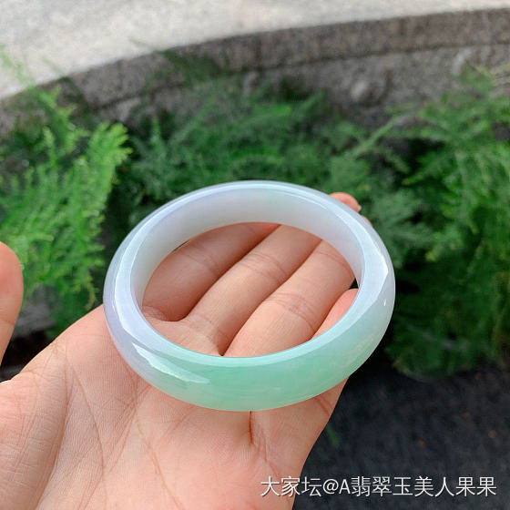 九款极美性价比超高的手镯，太养眼了
给姐妹们的看看_手镯翡翠