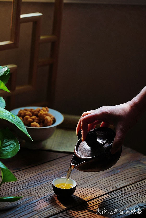 感觉自己越来越会拍照了_茶具陶瓷茶道