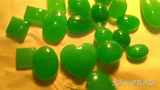 知道了澳洲玉才知道玛瑙有天然绿啊_澳玉